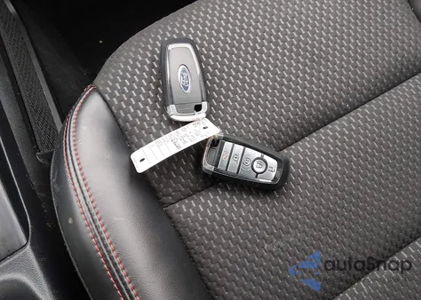 2023 Ford Escape St-Line Select from USA, damaged, VIN 1FMCU9NA4PUA32309